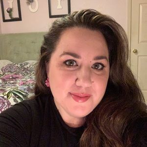 Meet your Posher, Courtney